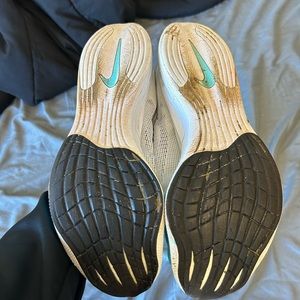 Nike womens vaporfly